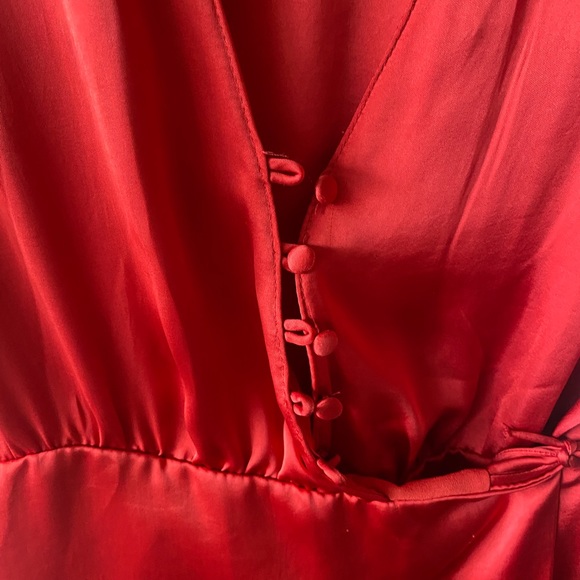 Mini Zara dress red silk with shoulder pads - Picture 8 of 8